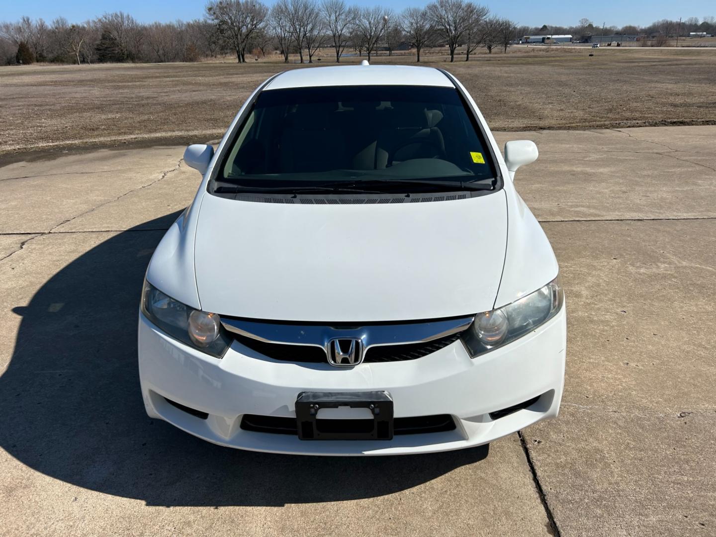 2011 White /Gray Honda Civic GX 5-Speed AT (19XFA4F54BE) with an 1.8L L4 SOHC 16V CNG engine, 5-Speed Automatic transmission, located at 17760 Hwy 62, Morris, OK, 74445, (918) 733-4887, 35.609104, -95.877060 - Photo#1